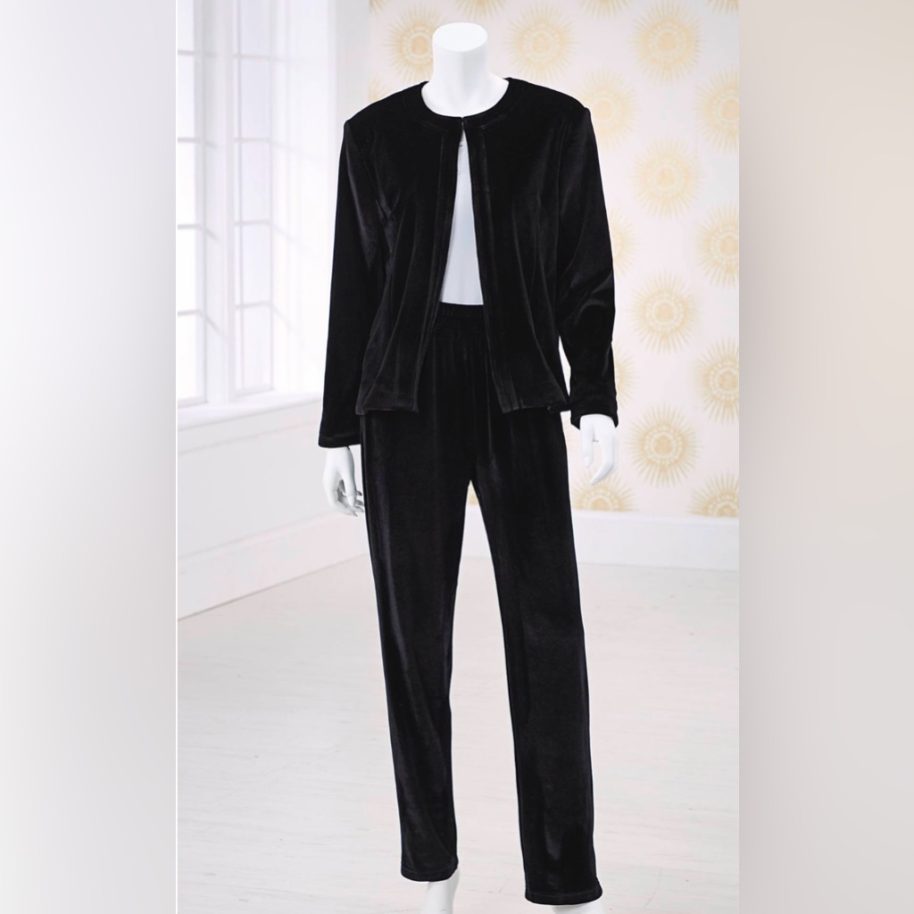 Natural Impressions Black Velvet Ensemble Brand New Never Worn In Package